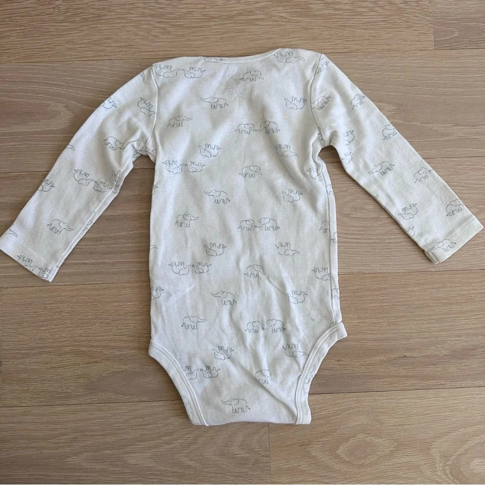 GAP carter’s bodysuits